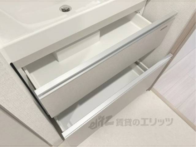 洗面所　下部収納