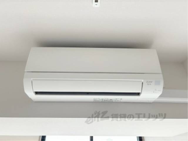 エアコン　リビング