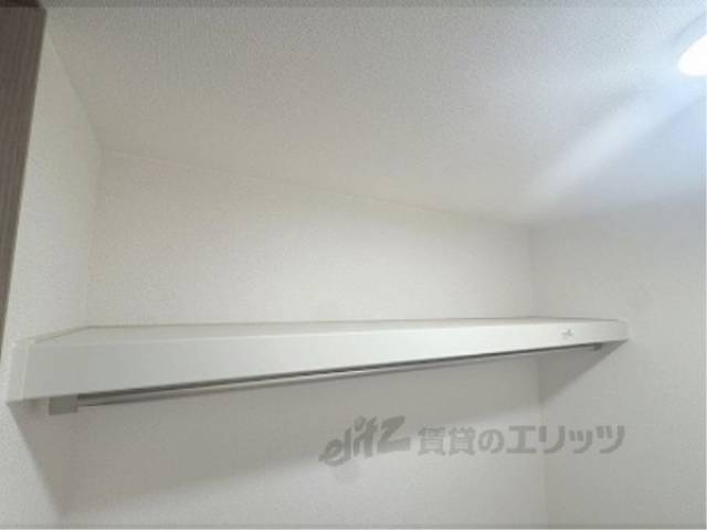 収納　上部棚