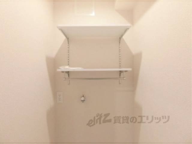 洗濯機置場　上部棚