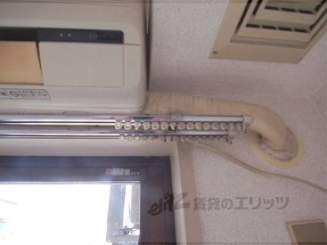 カーテンレール