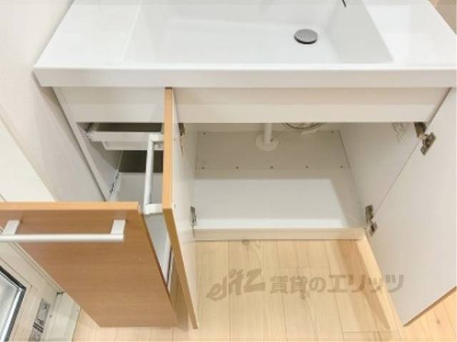 洗面所　下部収納