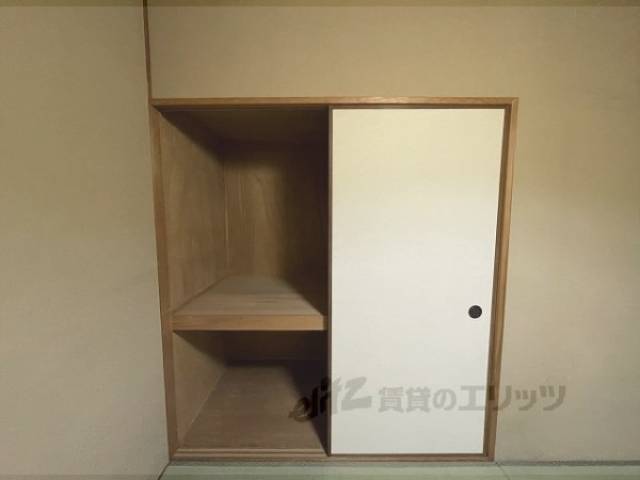 収納　和室２