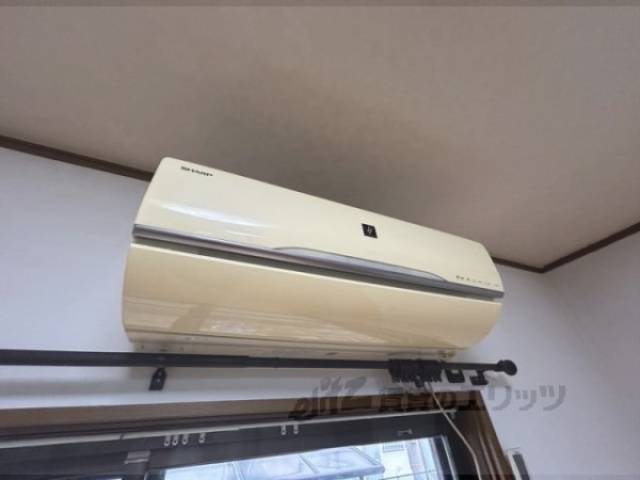 リビング　エアコン