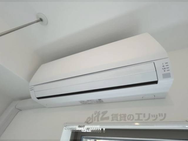 洋室　エアコン