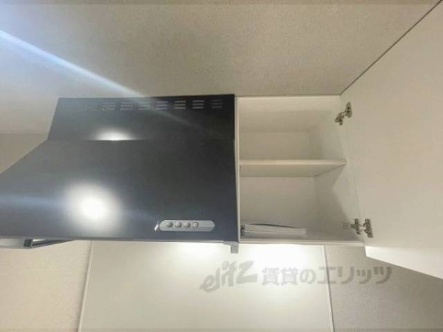 収納　キッチン上