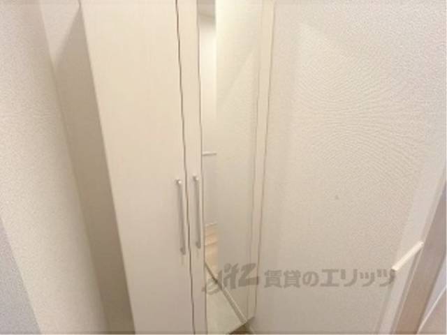 玄関　姿鏡