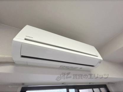 洋室　エアコン