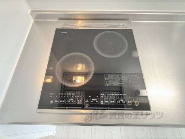 キッチン　２口ＩＨコンロ