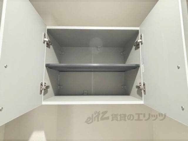 下駄箱　上部収納