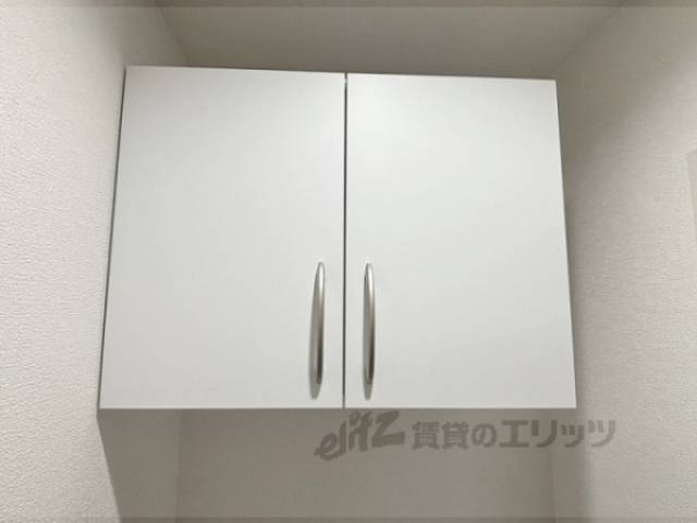 下駄箱　上部収納
