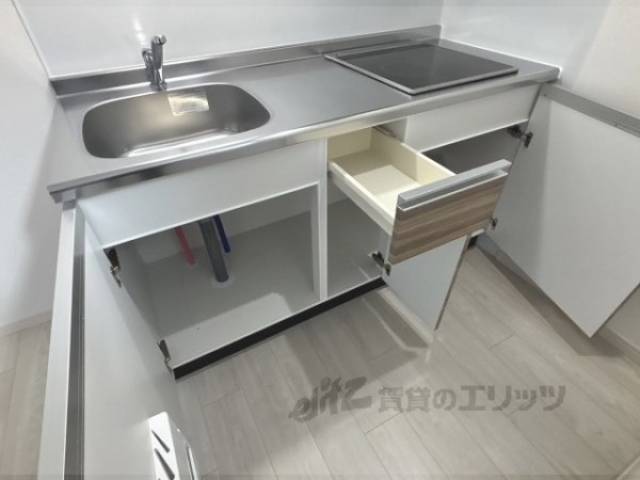 キッチン　下部収納