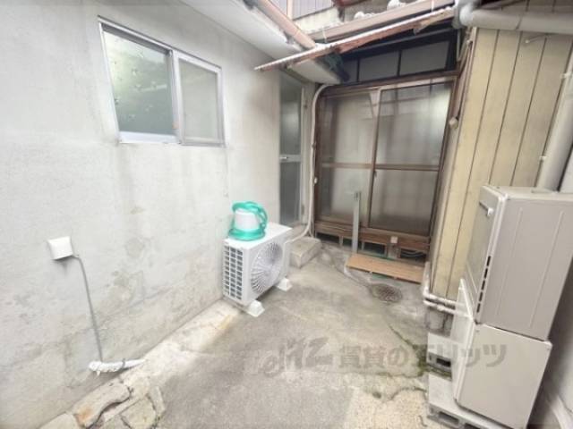 庭　1階