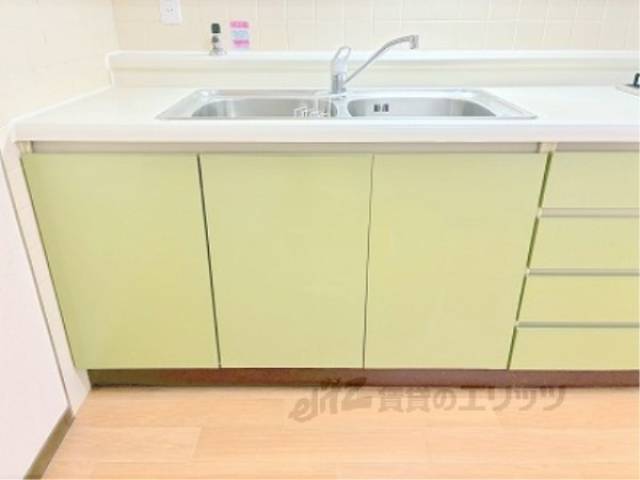 キッチン　下部収納