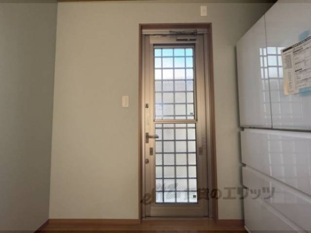 キッチン　勝手口