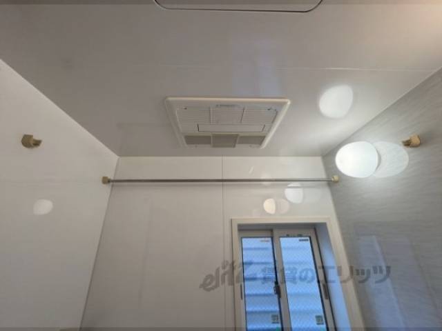 風呂　浴室物干し竿