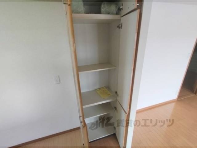 キッチン　収納