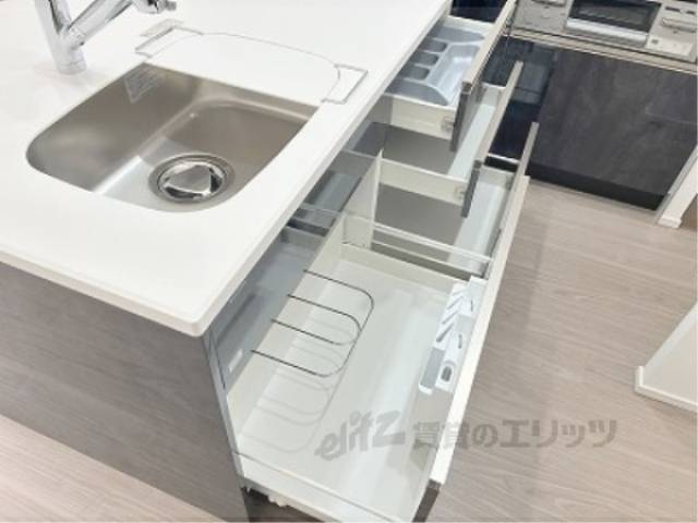 キッチン　下部収納