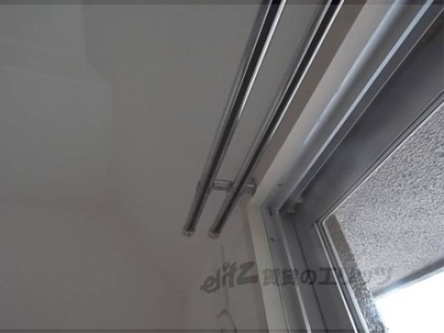 カーテンレール