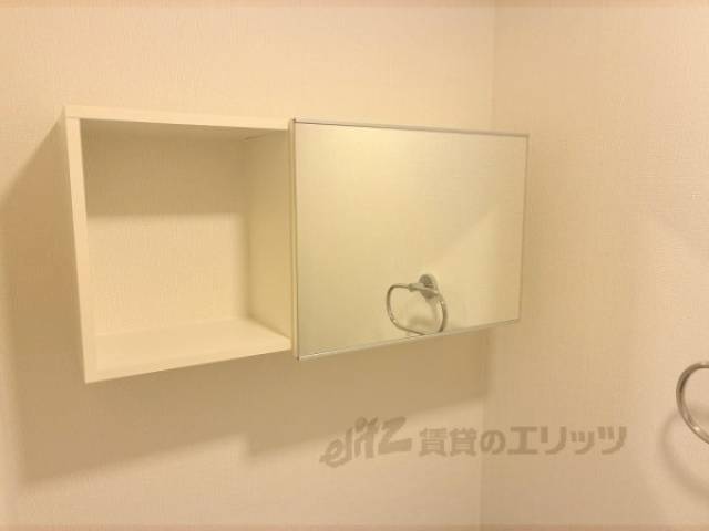 トイレ　収納