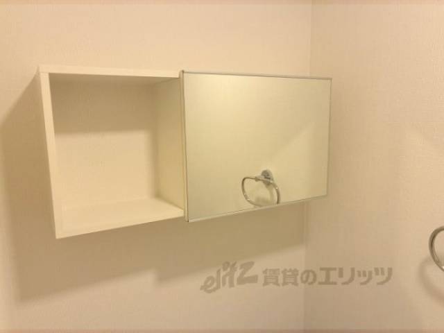 トイレ　収納