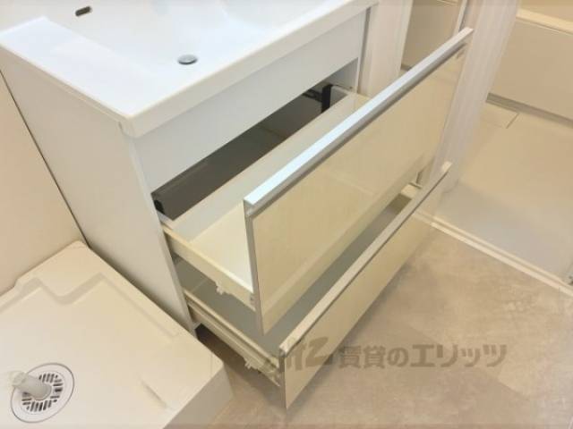 洗面所　収納