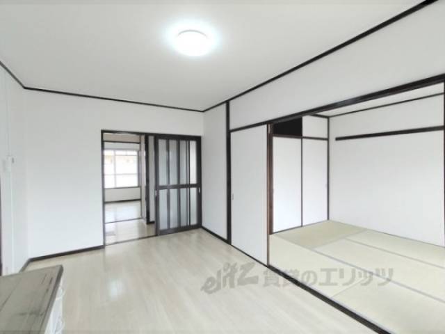 リビング　ダイニング