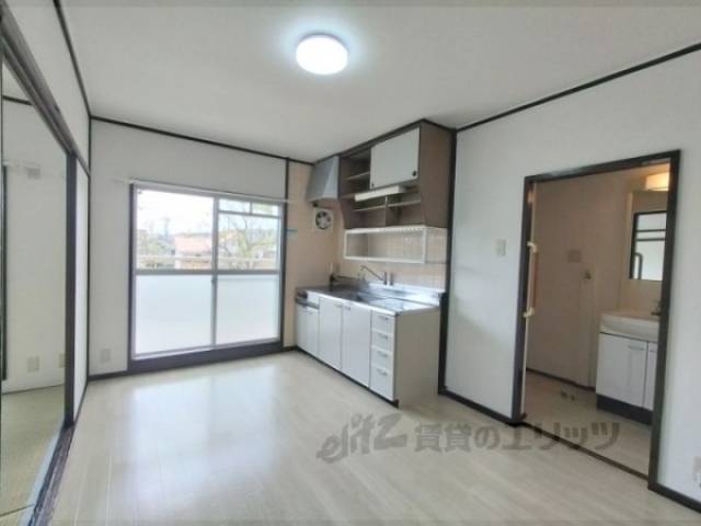 キッチン　ダイニング