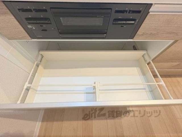 キッチン　収納