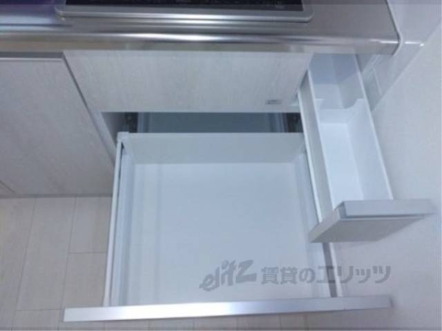 キッチン　収納