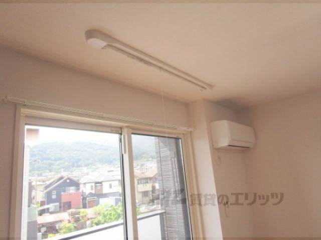 室内物干器具