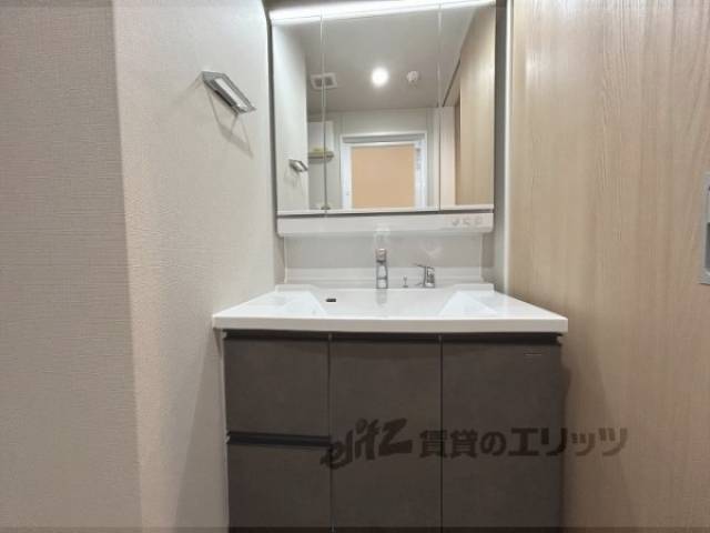 洗面所　独立洗面台