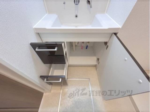 洗面所　収納