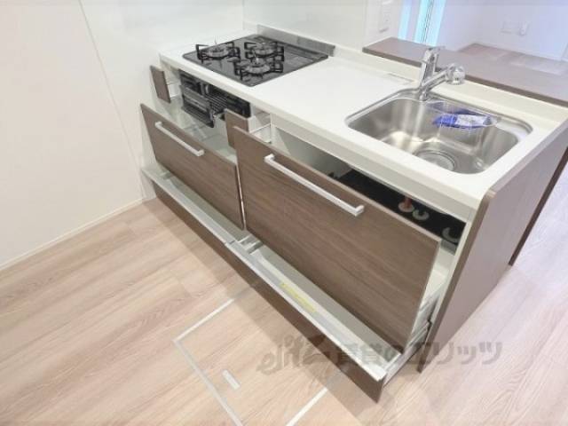 キッチン　下部収納