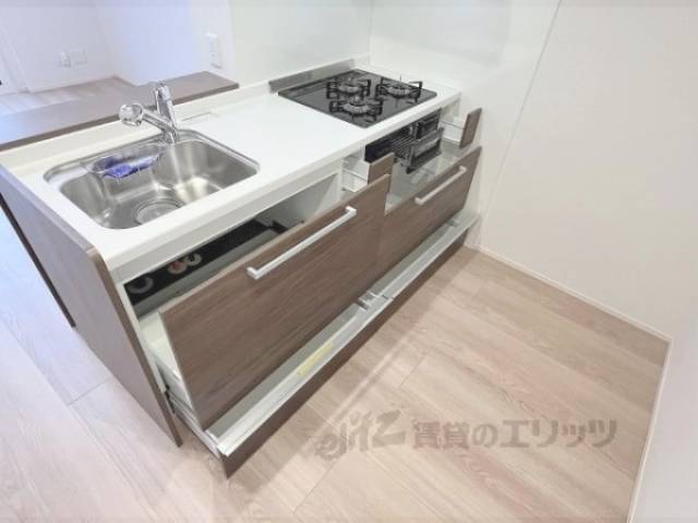 キッチン　下部収納