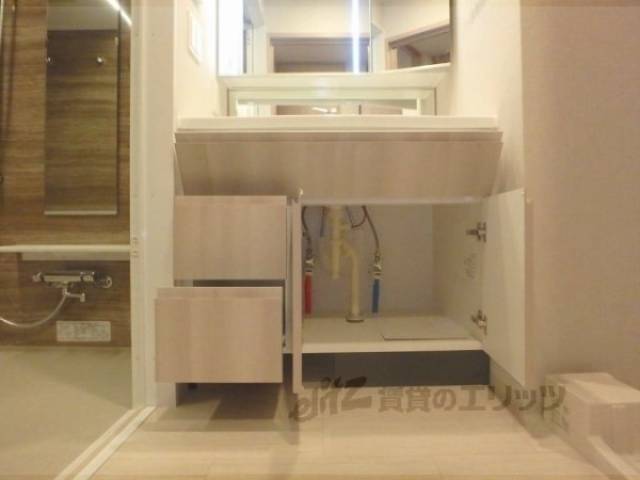 洗面所　収納下部