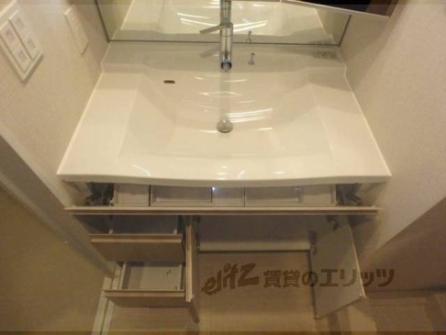 洗面所　収納下部