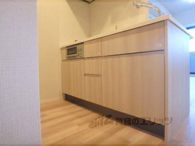 キッチン　収納下部