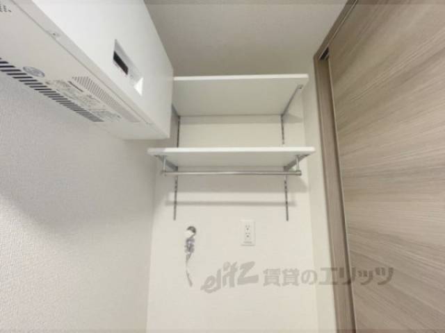 洗濯機置場　棚
