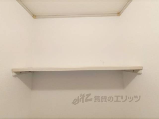 トイレ　棚