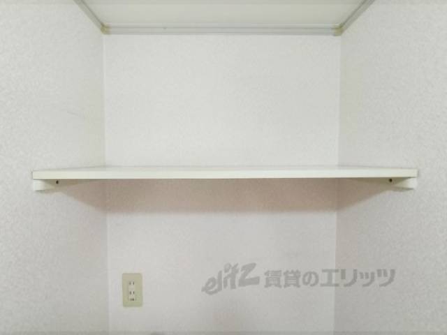 洗濯機置場　棚
