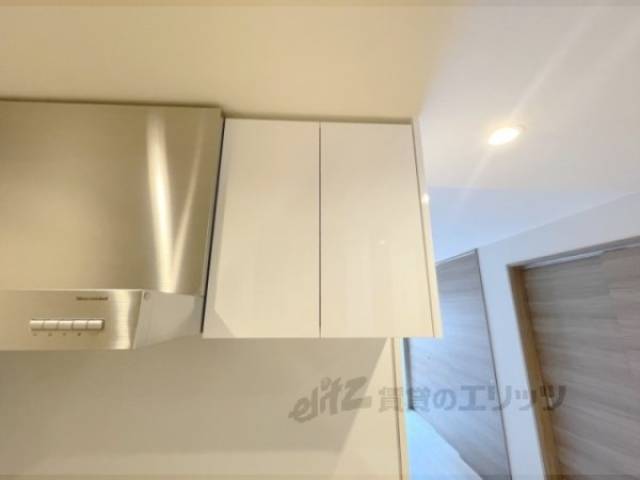 収納　上部収納