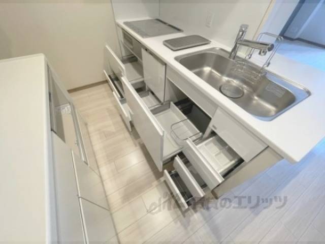 キッチン　下部収納