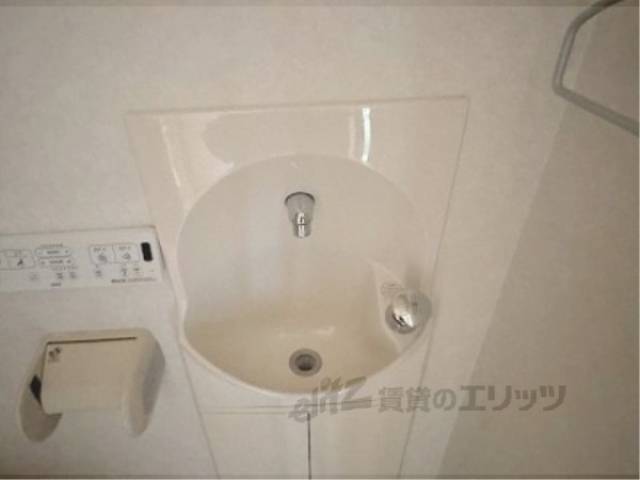 トイレ　洗面器