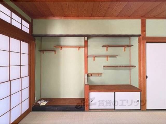 和室　床の間　飾り棚