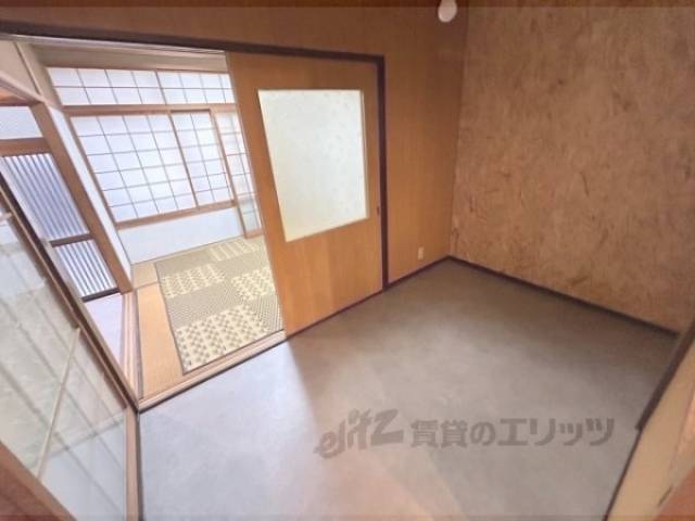 洋室　1階3.25帖