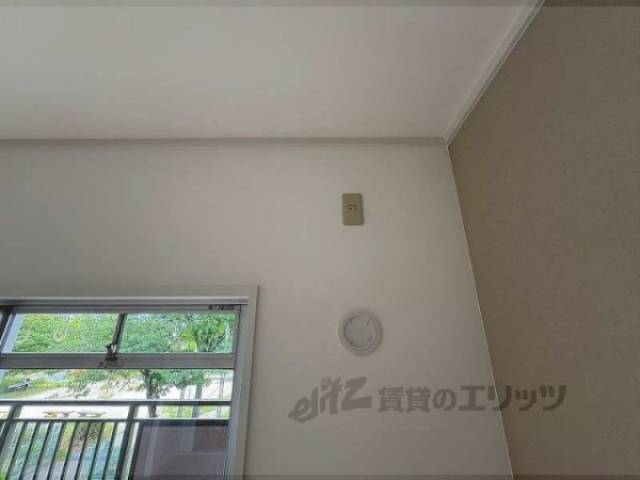 エアコン　設置場所