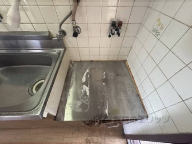 キッチン　コンロ置き場