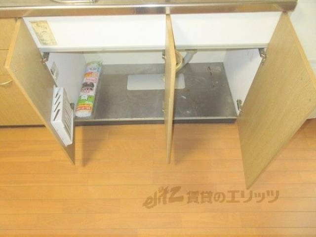 キッチン　下部収納