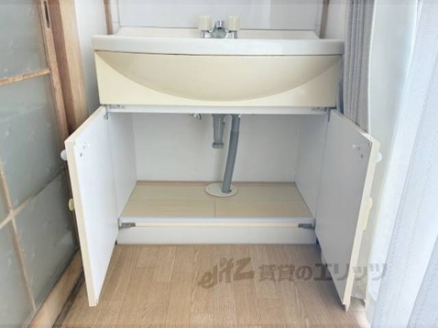 洗面所　収納